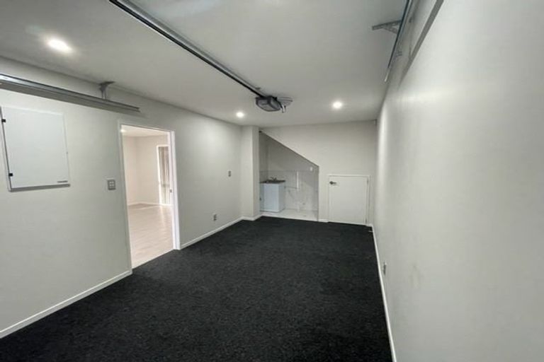 Photo of property in 74b Thompson Terrace, Manurewa, Auckland, 2102