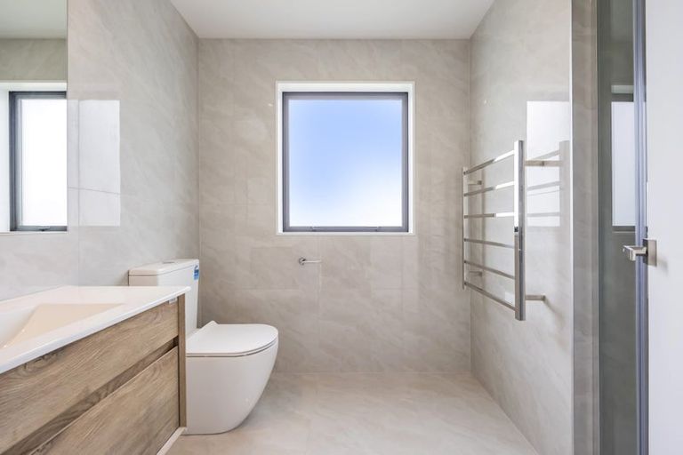 Photo of property in 18 Zadar Street, Kumeu, 0810