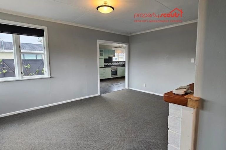 Photo of property in 8 Rimu Street, Waikanae, 5036