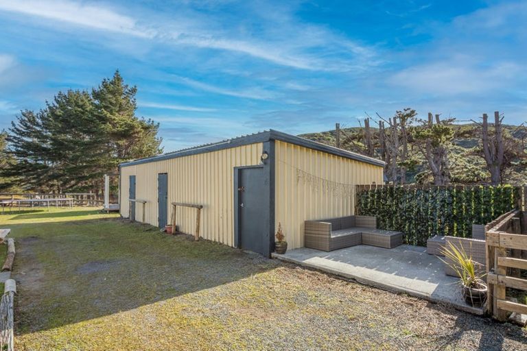 Photo of property in 59 Kaitangata Crescent, Kelson, Lower Hutt, 5010