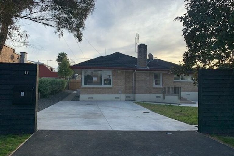 Photo of property in 11 Knighton Road, Hillcrest, Hamilton, 3216