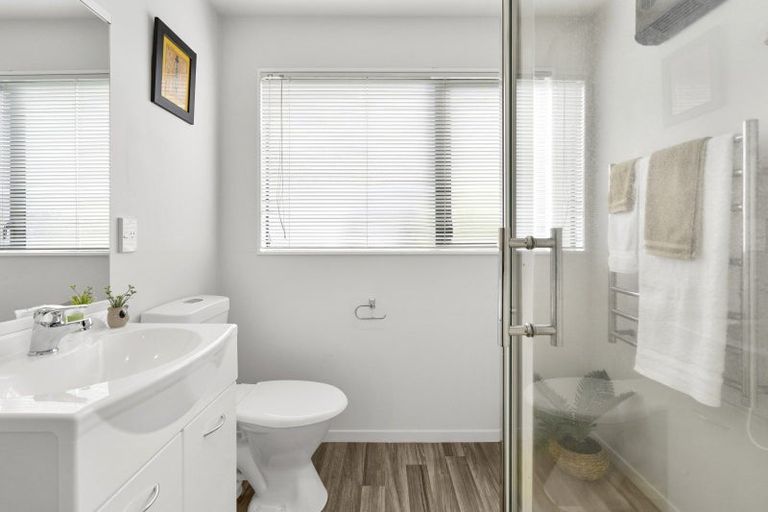 Photo of property in Redwood Village, 54/42 Main Road, Tawa, Wellington, 5028