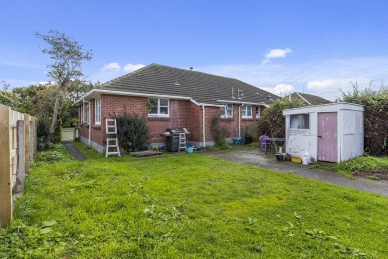 Photo of property in 214 Cambridge Terrace, Naenae, Lower Hutt, 5011