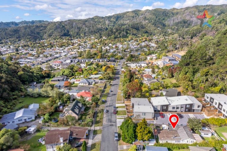 Photo of property in 75 Raukawa Street, Stokes Valley, Lower Hutt, 5019