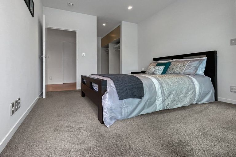 Photo of property in Chews Lane Apartments, 15d/9 Chews Lane, Wellington Central, Wellington, 6011