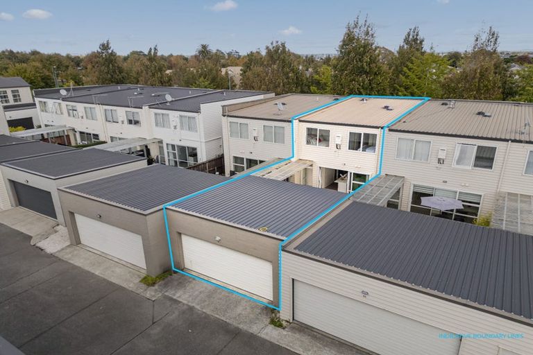 Photo of property in 13 Hakawai Avenue, Takanini, 2112