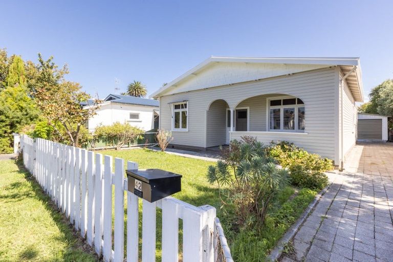 Photo of property in 42 Vigor Brown Street, Napier South, Napier, 4110