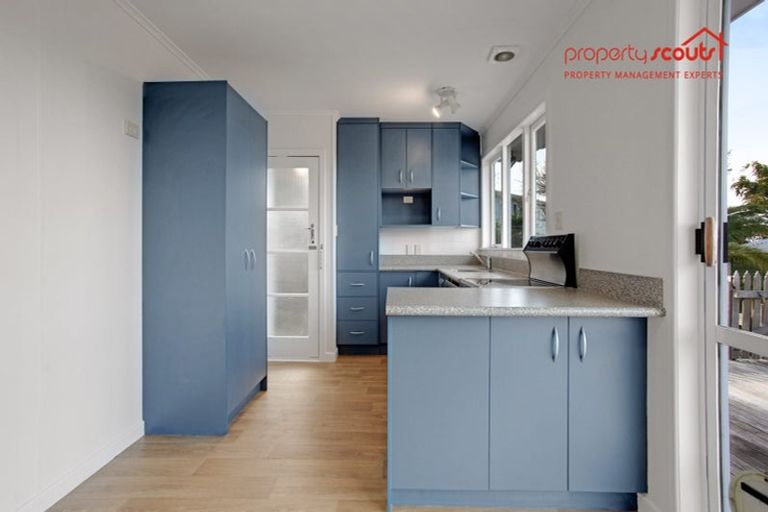 Photo of property in 2/701 East Coast Road, Browns Bay, Auckland, 0630