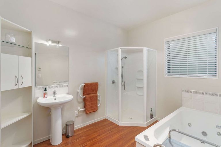 Photo of property in 36 Titirangi Crescent, Parklands, Christchurch, 8083