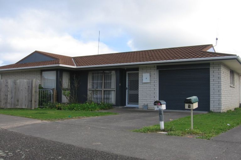 Photo of property in 5 Herbert Avenue, Cloverlea, Palmerston North, 4412