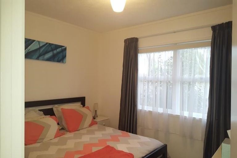 Photo of property in 1/8 Waikaremoana Place, Pakuranga Heights, Auckland, 2010