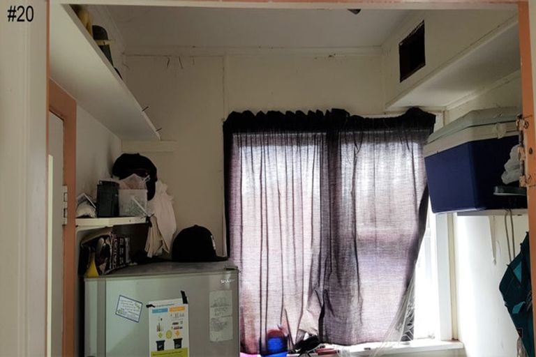 Photo of property in 20-22 Sievers Grove, Cannons Creek, Porirua, 5024