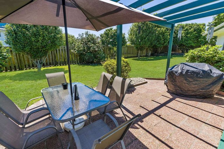 Photo of property in 10 Walnut Place, Owhata, Rotorua, 3010