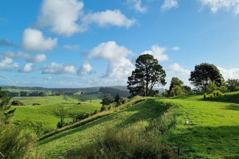 Photo of property in 132b Dormer Road, Waitoki, Helensville, 0875