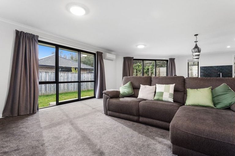 Photo of property in 35 Shaw Road, Coastlands, Whakatane, 3120