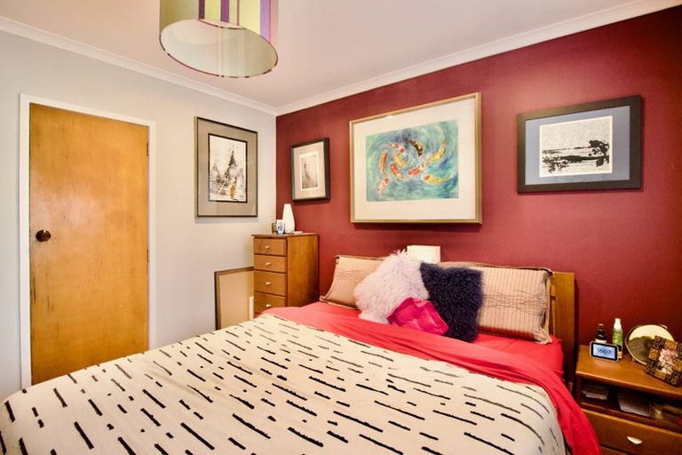 Photo of property in 87 Taurus Crescent, Beach Haven, Auckland, 0626