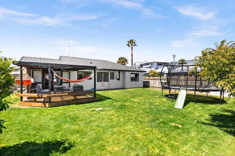 Photo of property in 8 Bucksburn Place, Greenmeadows, Napier, 4112