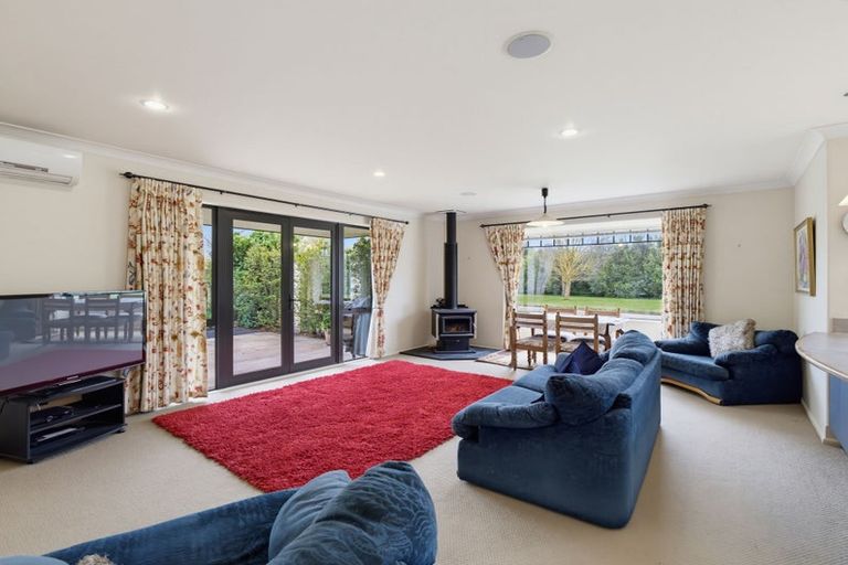 Photo of property in 51 Wilkin Street, Rotherham, 7379