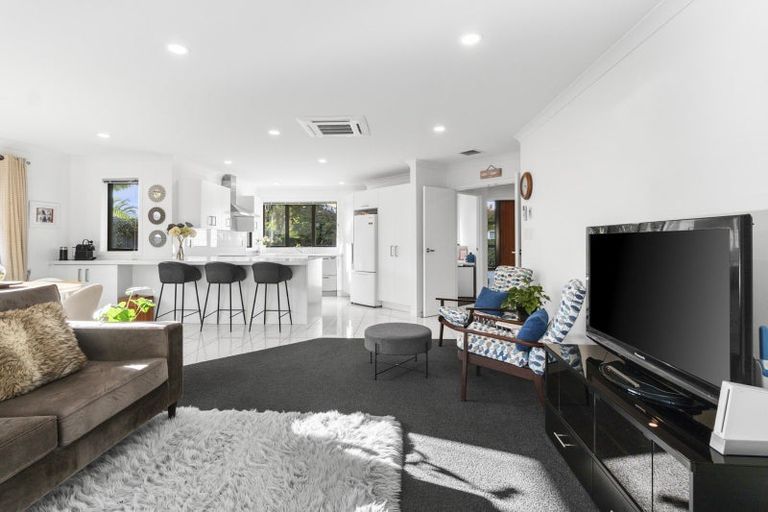 Photo of property in 15 Honiss Place, Cambridge, 3434