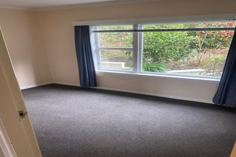 Photo of property in 4 Seaview Road, Paremata, Porirua, 5024