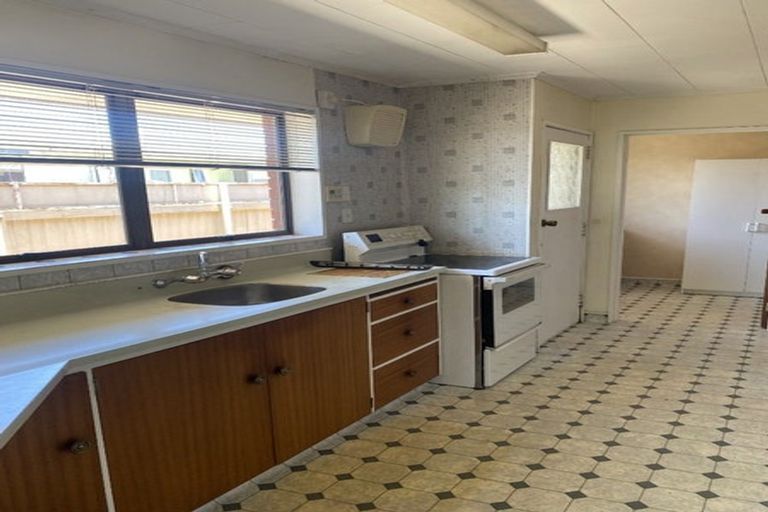 Photo of property in 19 Roskilda Crescent, Taradale, Napier, 4112