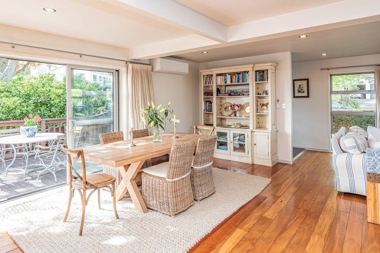 Photo of property in 27 Kent Road, Saint Johns Hill, Whanganui, 4501