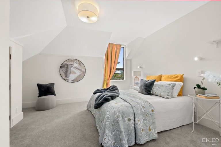 Photo of property in 32 Saint Columbans Grove, Boulcott, Lower Hutt, 5010