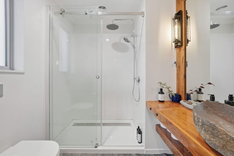 Photo of property in 92 Dunns Avenue, The Pines Beach, 7630