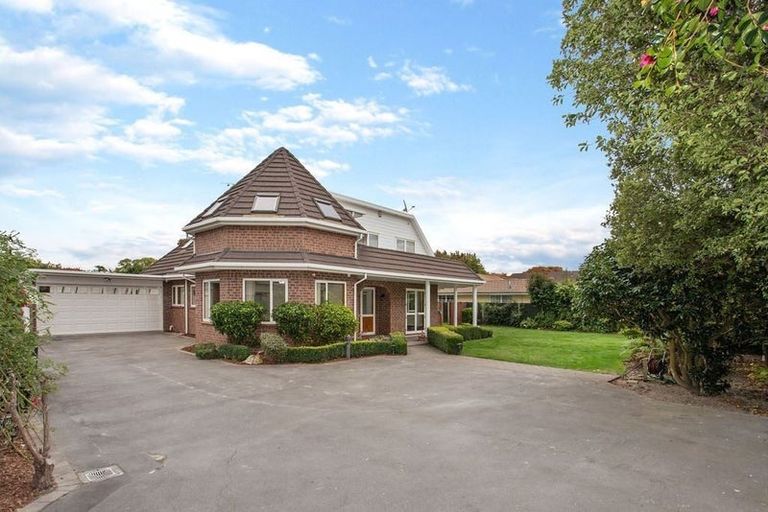 Photo of property in 113 Waimairi Road, Ilam, Christchurch, 8041