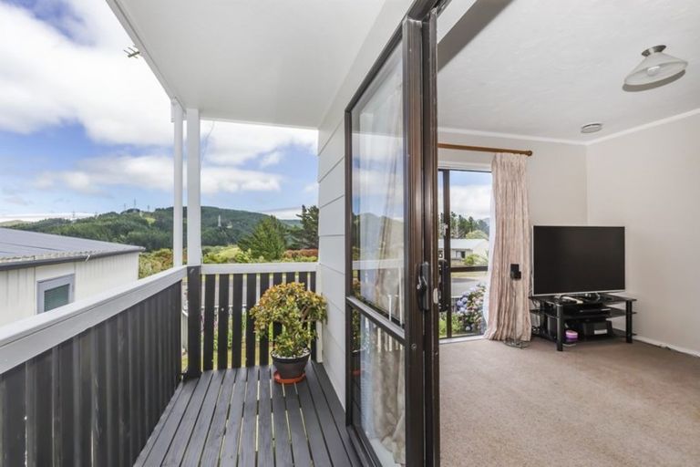 Photo of property in 129 Jamaica Drive, Grenada North, Wellington, 5028