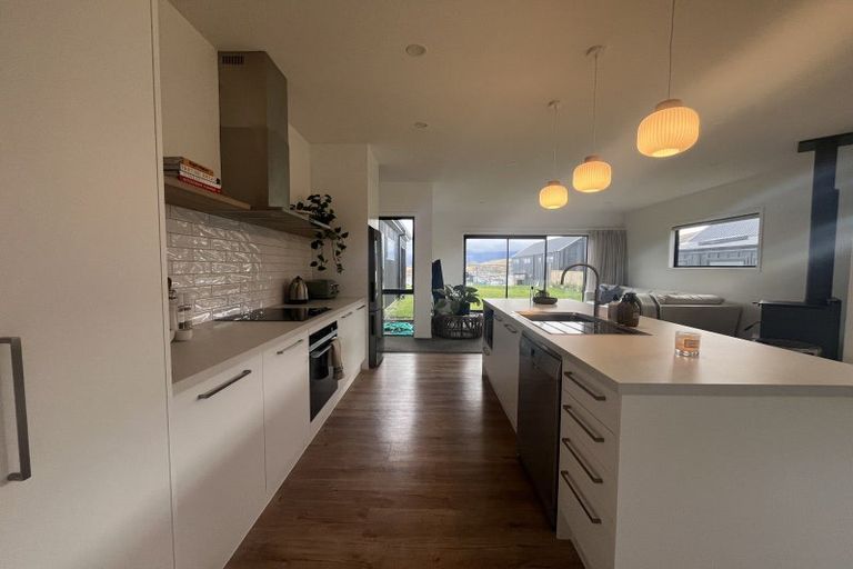 Photo of property in 38 Spur Ridge Rise, Jacks Point, 9371