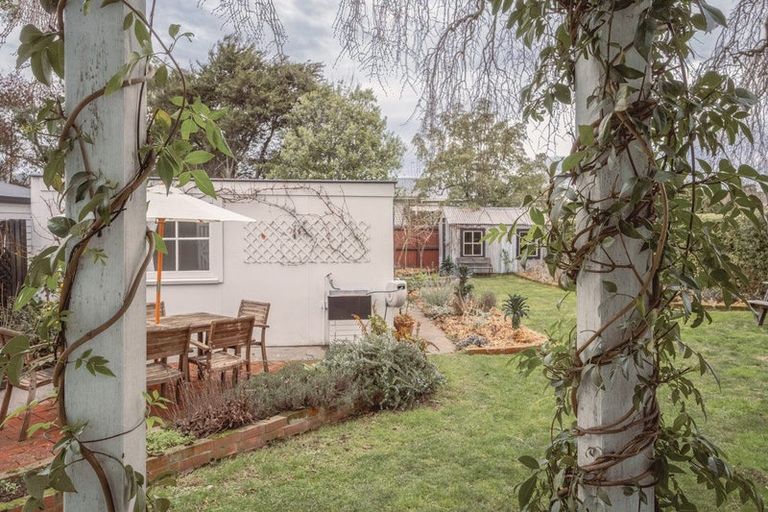 Photo of property in 58 Opawa Road, Waltham, Christchurch, 8023