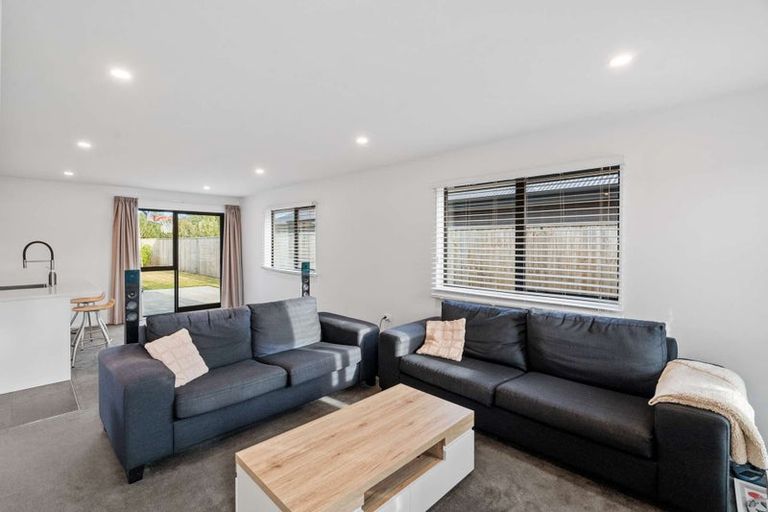 Photo of property in 20 Pallid Green, Rolleston, 7615