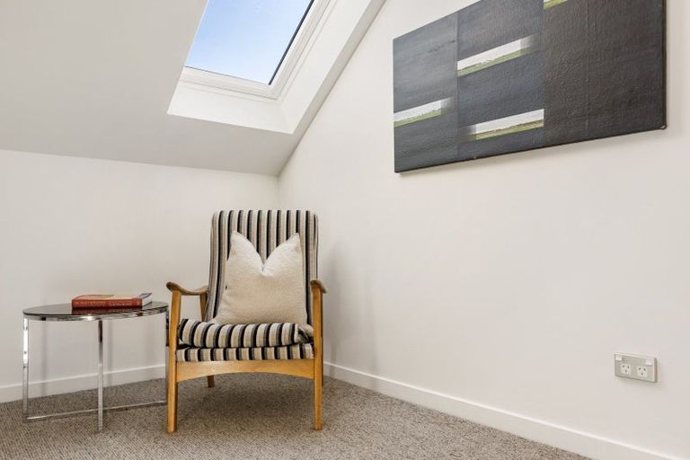 Photo of property in 31 Matheson Crescent, Albert Town, Wanaka, 9305