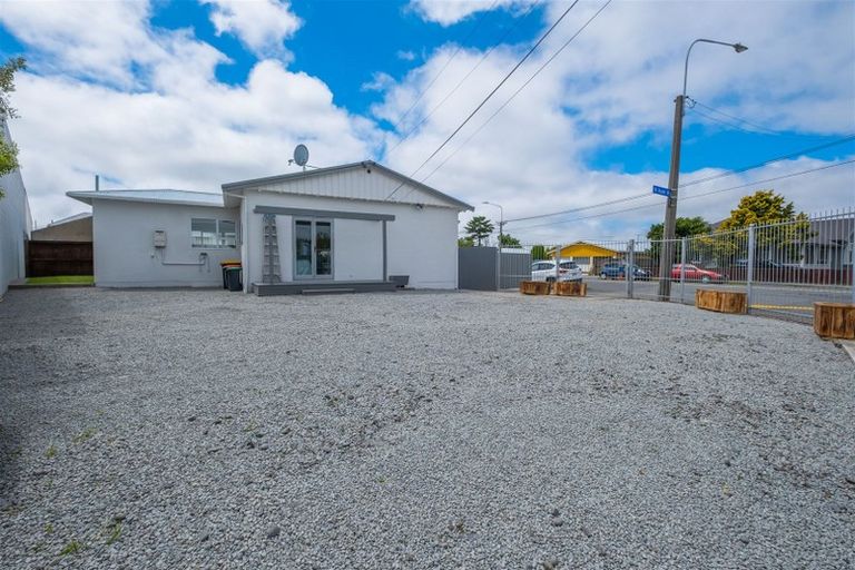 Photo of property in 71 Nursery Road, Phillipstown, Christchurch, 8011