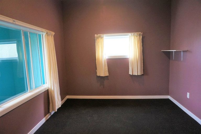 Photo of property in 55 Jenkin Street, Strathern, Invercargill, 9812