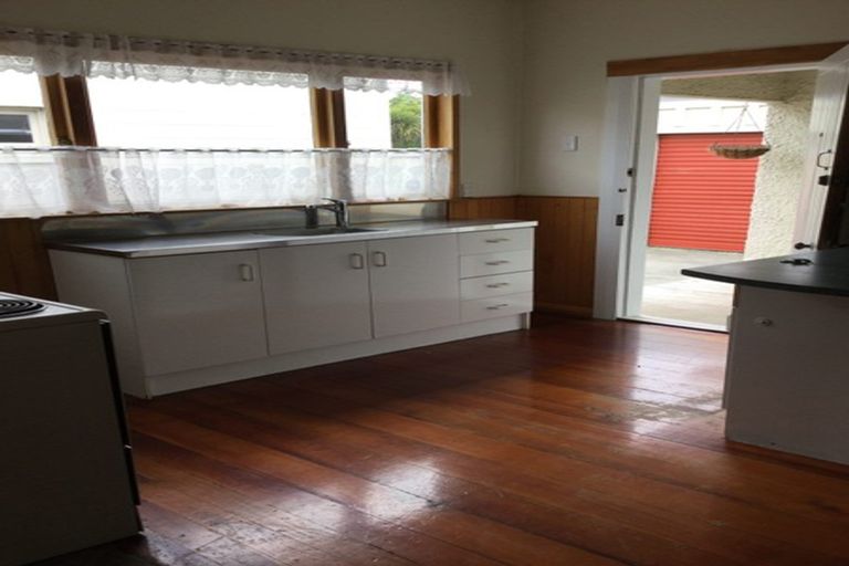 Photo of property in 56 Limbrick Street, Terrace End, Palmerston North, 4410