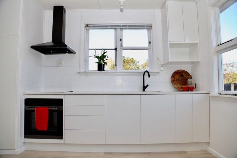 Photo of property in 2/45 Dickson Crescent, Hornby, Christchurch, 8042