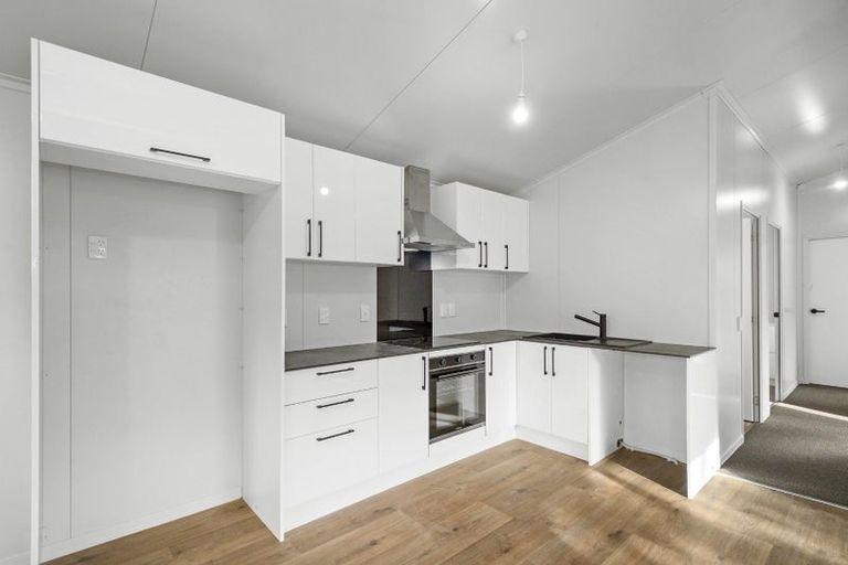 Photo of property in 104a Te Pene Avenue, Titahi Bay, Porirua, 5022