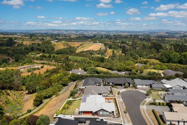 Photo of property in 31 Damien Place, Ohauiti, Tauranga, 3112