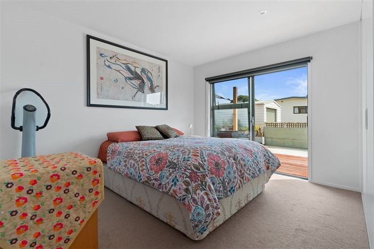 Photo of property in 114 Tamaki Road, Whangamata, 3620