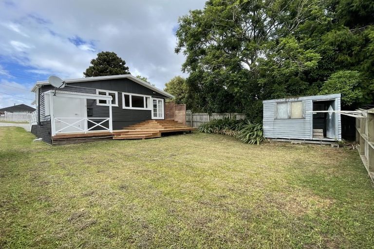 Photo of property in 38 Waipani Road, Te Atatu Peninsula, Auckland, 0610