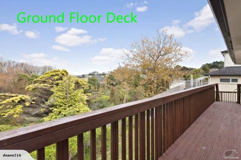 Photo of property in 11 Catlins Place, Fairview Heights, Auckland, 0632