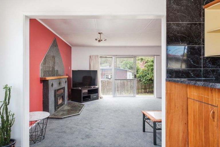 Photo of property in 16 Gillies Street, Outer Kaiti, Gisborne, 4010