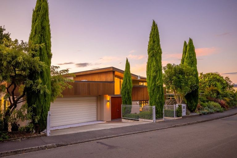 Photo of property in 28 The Cliffs, Britannia Heights, Nelson, 7010