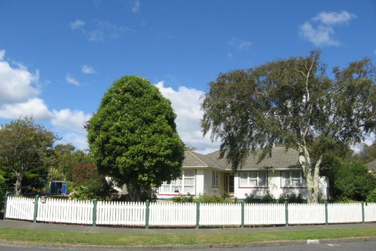 Photo of property in 11 Sheridan Crescent, Trentham, Upper Hutt, 5018