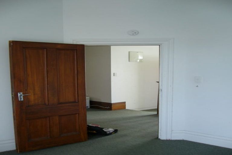 Photo of property in 46 Porritt Avenue, Mount Victoria, Wellington, 6011