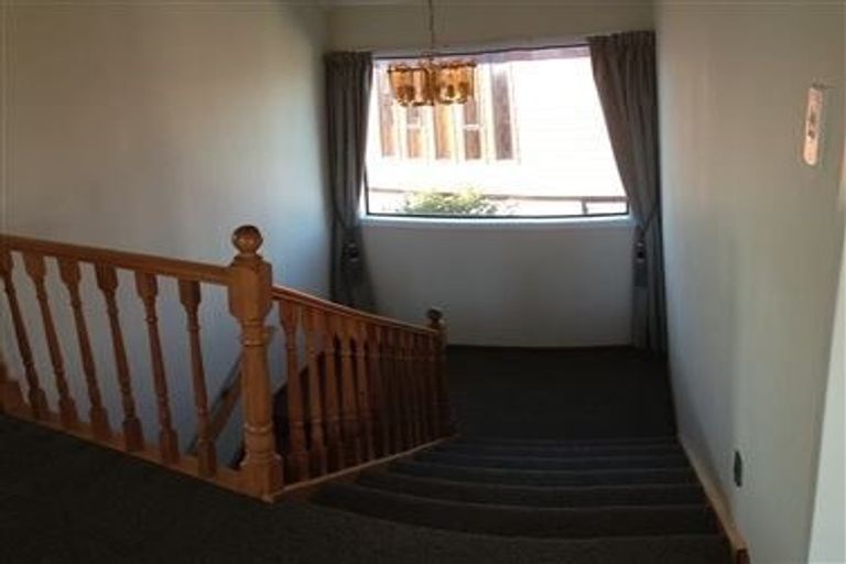 Photo of property in 46 Gurkha Crescent, Khandallah, Wellington, 6035