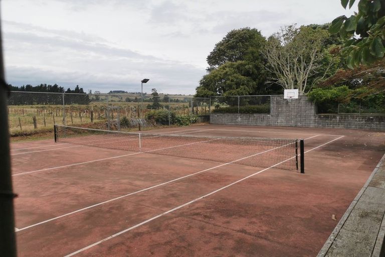 Photo of property in 223 Mataro Road, Onaero, Urenui, 4375