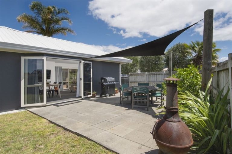 Photo of property in 36 Kane Road, Papamoa Beach, Papamoa, 3118